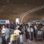 Aeropuerto lleno de cola para reclamar indemnizaciones de las aerolíneas