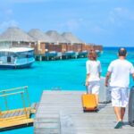 Una pareja de viaje. Los 8 trabajos con más vacaciones.
