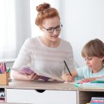 ¿Cómo ayudar con los deberes a los niños? | ViveMásVidas