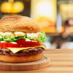¿Qué es el índice Big Mac y ayudarte a organizar un viaje?