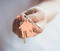 Préstamo hipotecario o un préstamo con garantía hipotecaria
