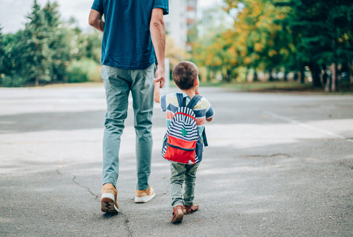 Vuelta al cole a familias monoparentales